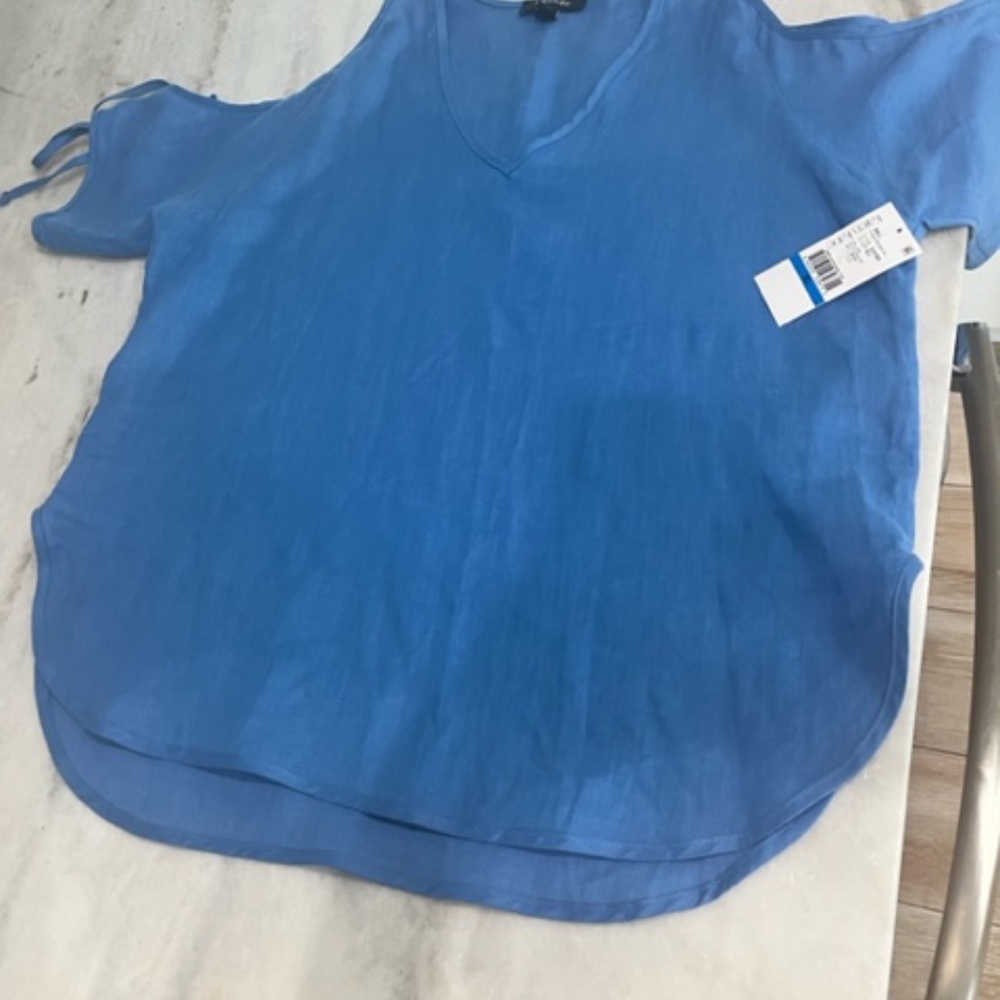 Karen Kane Cold Shoulder Top, size XL